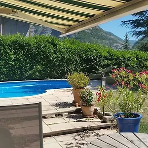  Appartement Au Paradis Des Grillons France